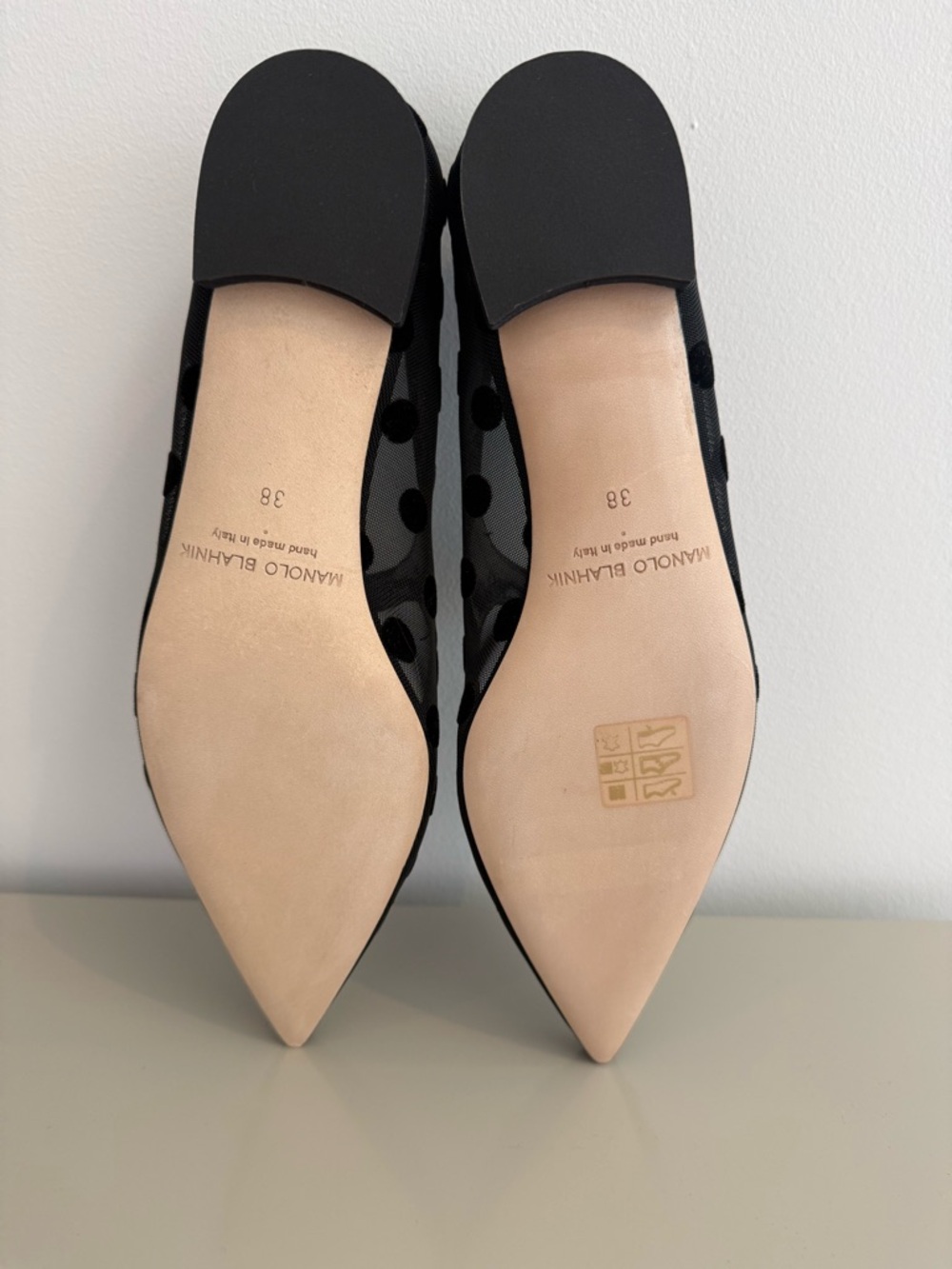 NIB Manolo Blahnik Campari Polka Dot Ballet Flats - Black - Picture 8 of 9